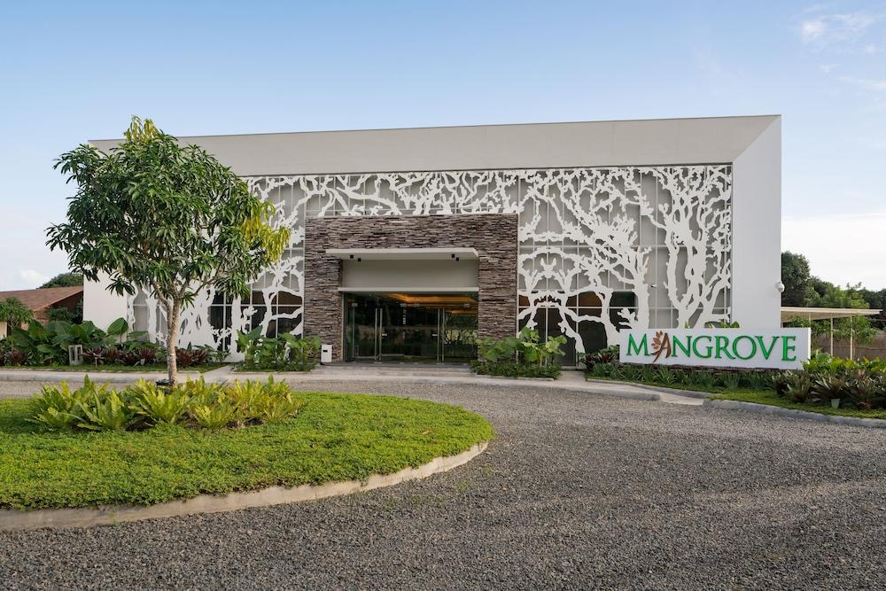 Hotel Astoria Palawan Puerto Princesa Zewnętrze zdjęcie Mangrove Resort